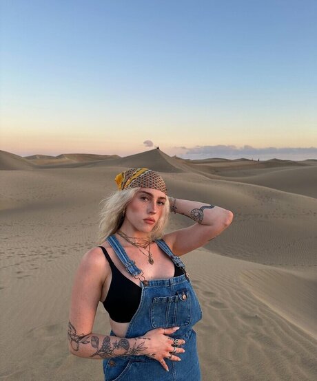 cosplay gros seins onlyfans art exclusif img