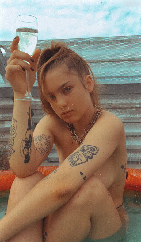 Missirajin art modèle archive