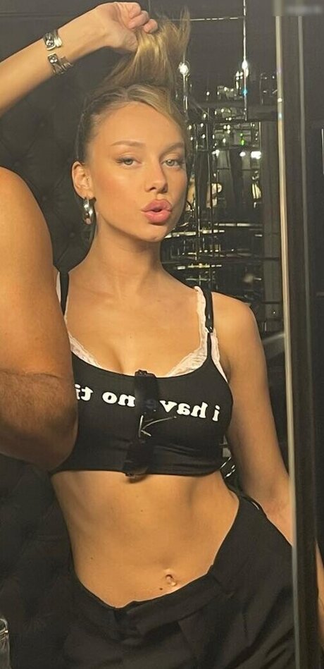 fans asiatiques maigres uniquement joli img