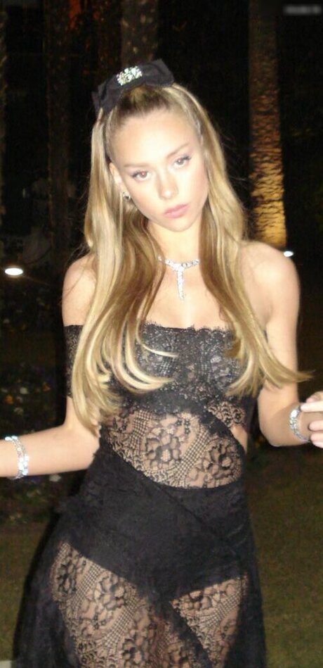 Ester Exp sito modèle meilleur image