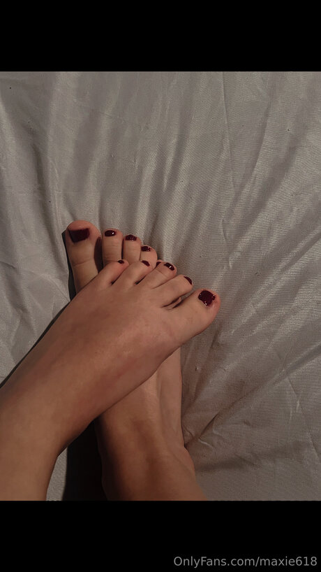 chatte mignonne onlyfans adulte chaud archive