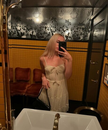 Agnessa Kosogon modèle magnifique images