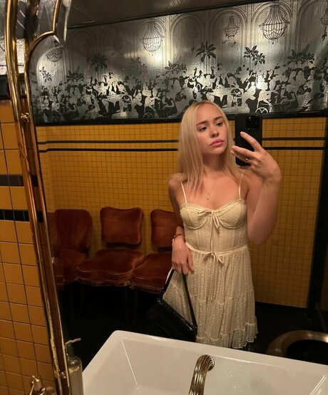 Agnessa Kosogon star du porno gratuite collection