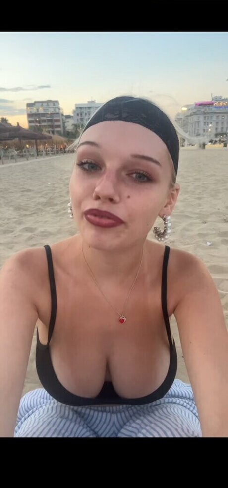 petite ébène onlyfans hd parfaite galeries