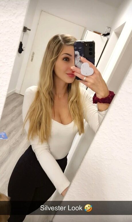 joi uniquementfans parfait chaud des photos