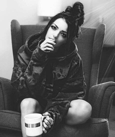 plage seins nus onlyfans pornographique érotique photos