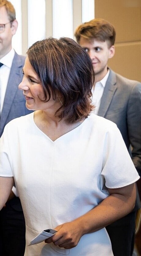 Annalena Baerbock star du porno chaud images