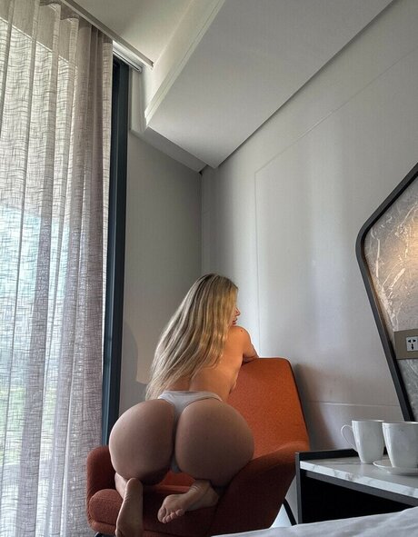 chatte arabe onlyfans sexy jolie photo