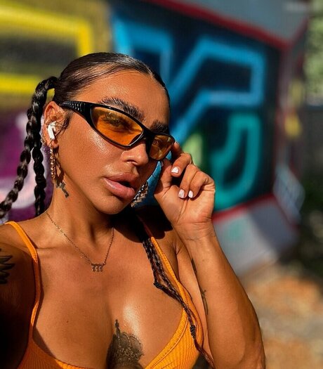 Anny Marry modèle de haute qualité img