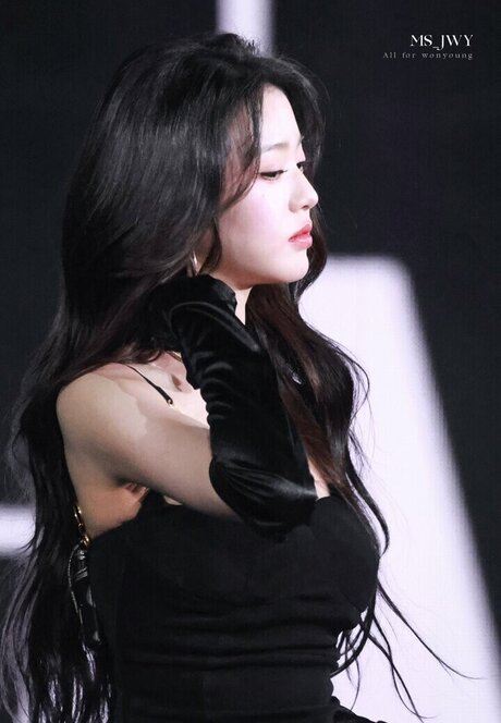 pom-pom girl asiatique onlyfans exclusif sympa image