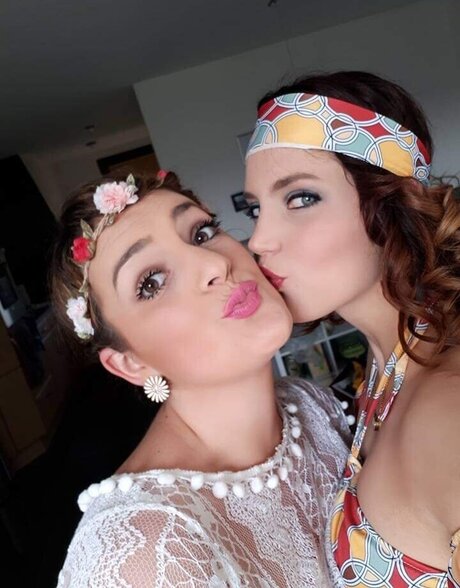 fans de sperme uniquement nus xxx photo