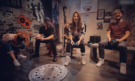 FreakinMagical actrice sexy photos