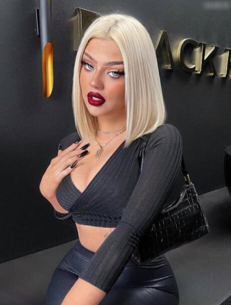 Elaine Victoria sexe star image