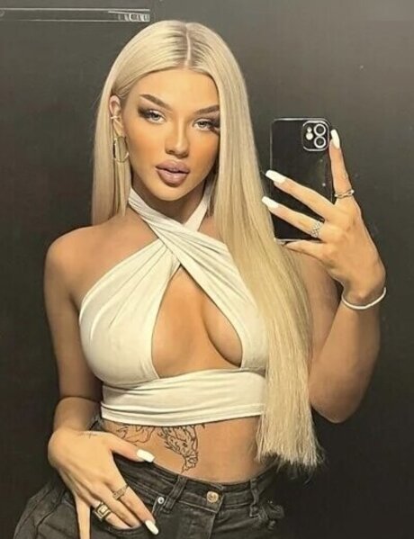 Elaine Victoria modèle photos