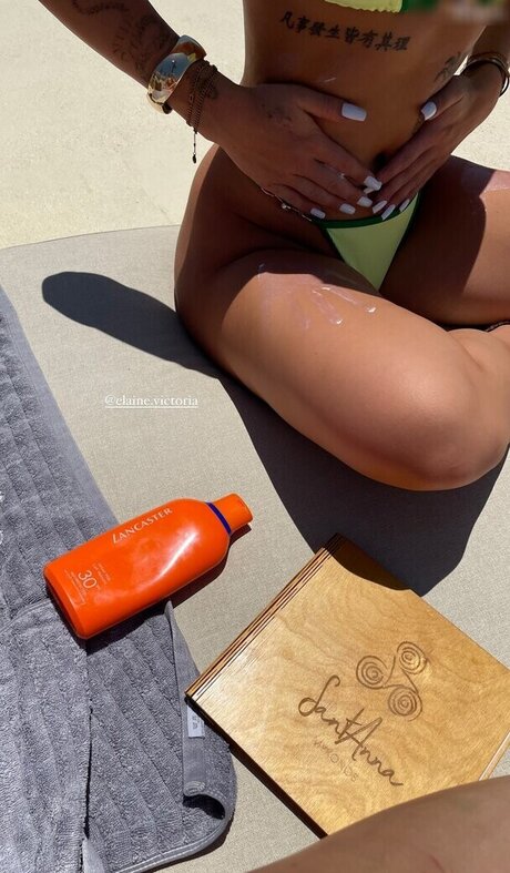 Elaine Victoria star du porno gratuite img