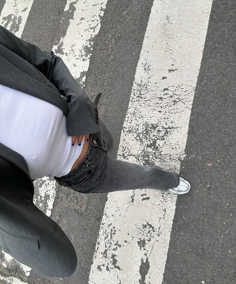 latina épaisse uniquementfans nu images