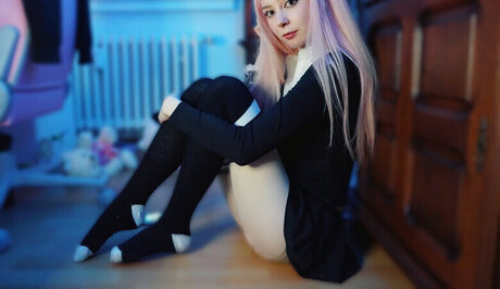 sickEmoAngel modèle xxx image