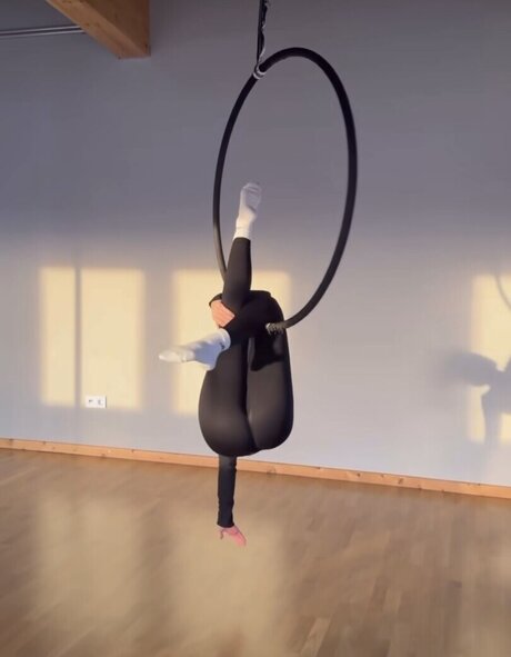 Laura Maria Rypa étoile sympa des photos