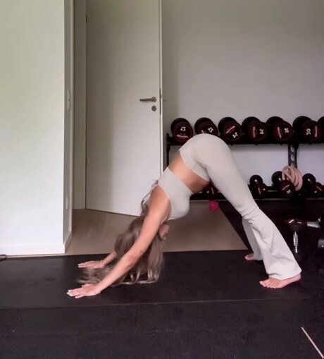 pantalons de yoga onlyfans joli art photos