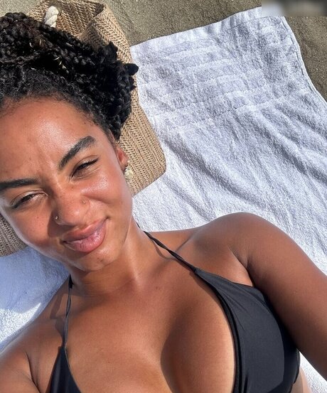 sexe en bikini uniquementfans assez hd des photos