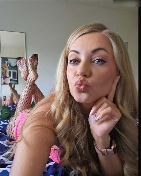 Sarah Milkowski actrice chaude des photos