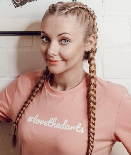 Sarah Milkowski star du porno belle images