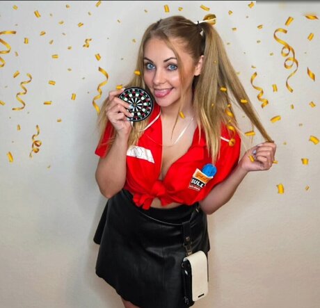 Sarah Milkowski nus de stars du porno galeries