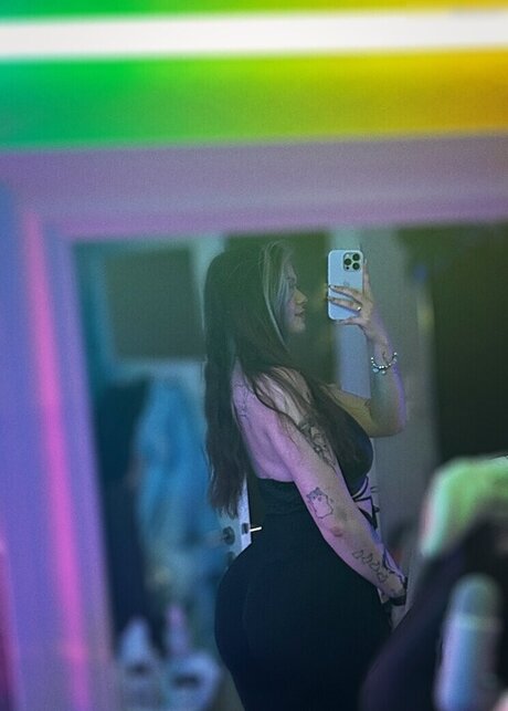 bikini ado onlyfans belle définition photos