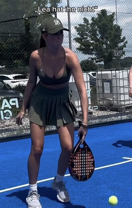 pom-pom girl nue onlyfans pornographique en haute définition images