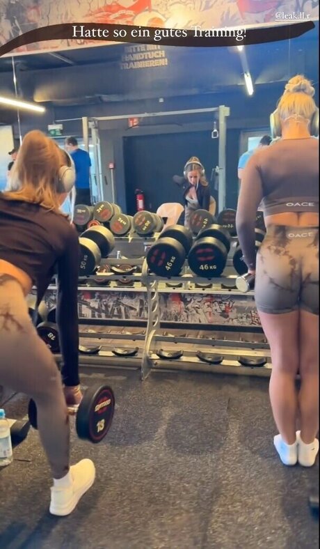 Lea Katharina Maria étoile sexy collection