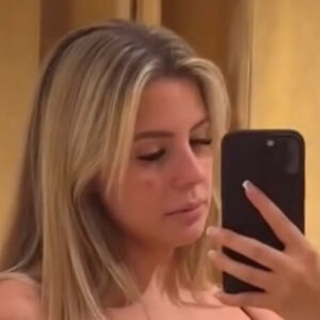 Lali957 actrice érotique image