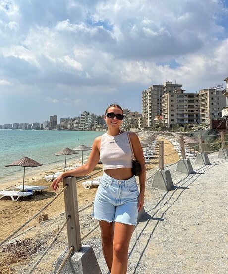 blonde maigre onlyfans adulte parfait galerie