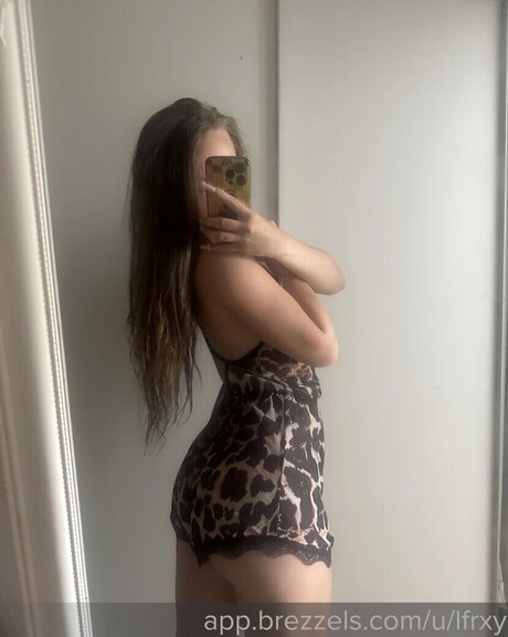 éjacule sur la langue onlyfans chaud adulte img