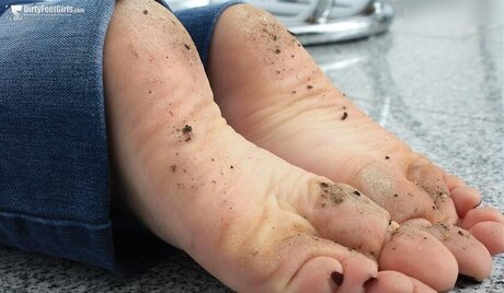 blonde aux gros seins onlyfans chaud parfait img