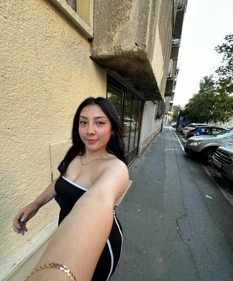 ASMR JADE star du porno parfaite images