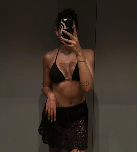 herstoryfeed jolie étoile photo