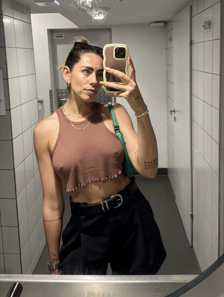 herstoryfeed modèle magnifique images