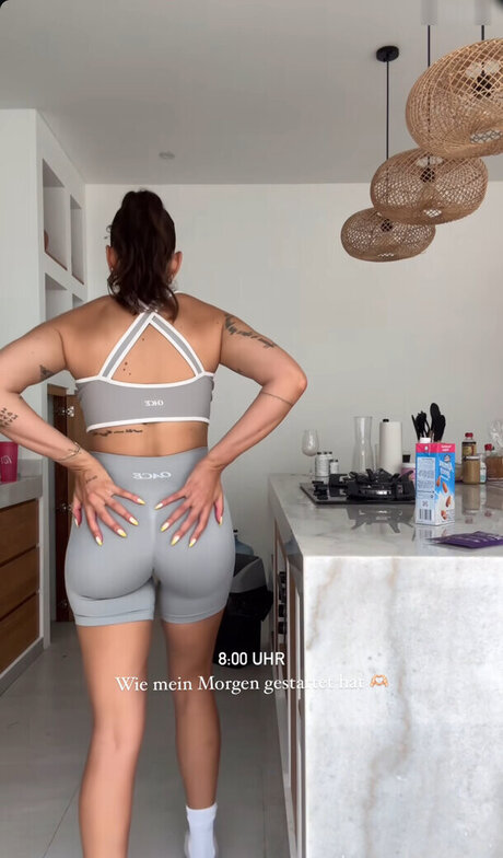 herstoryfeed modèles nus img