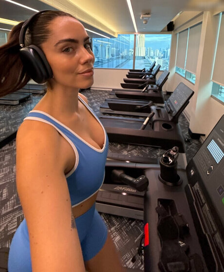 herstoryfeed actrice hd image