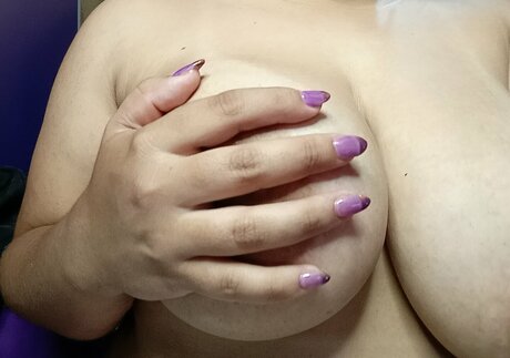 solcxbb actrice exclusive photos