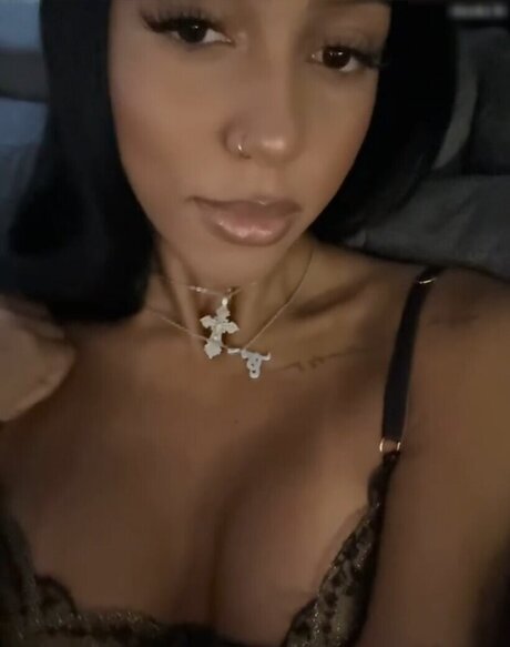 Aalishass Alishakone xxx star du porno photos