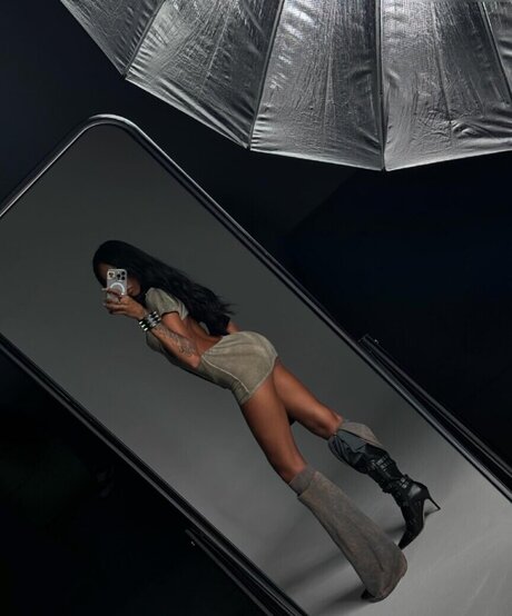 Aalishass Alishakone actrice pornographique img