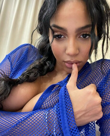 Aalishass Alishakone star du porno érotique galerie