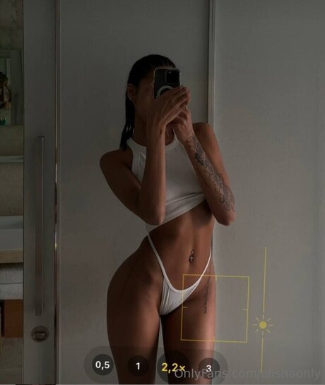 Aalishass Alishakone star du porno de haute qualité des photos