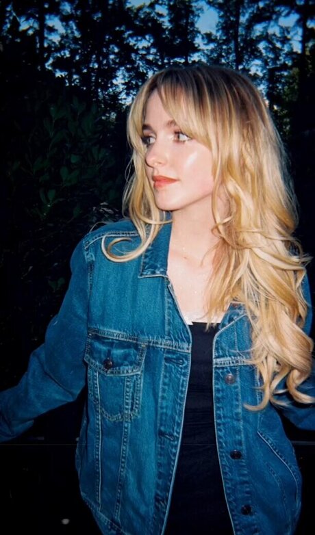 Mckenna Grace star du porno sympa des photos