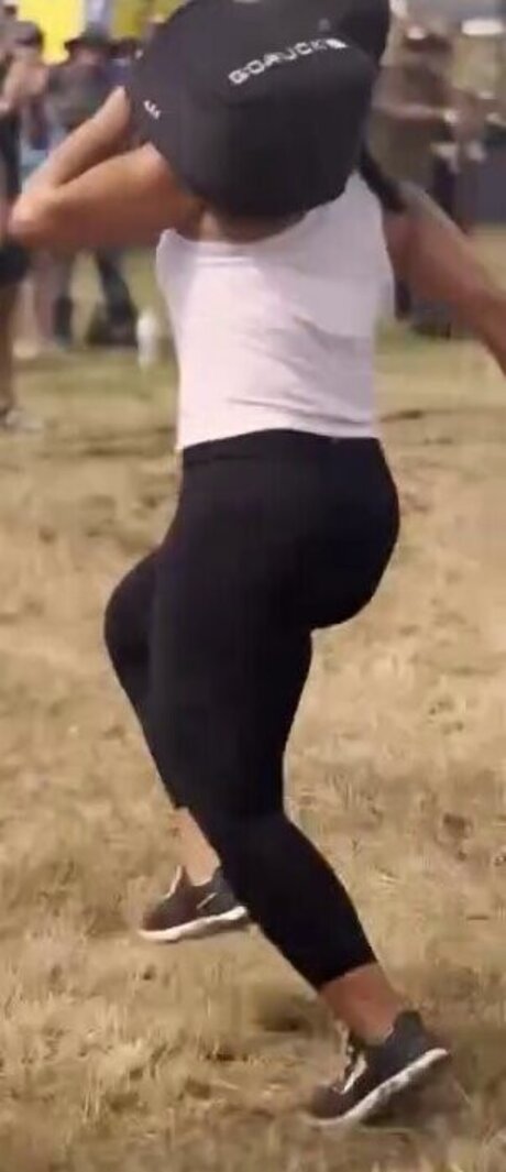 rousse au gros cul onlyfans parfait xxx img