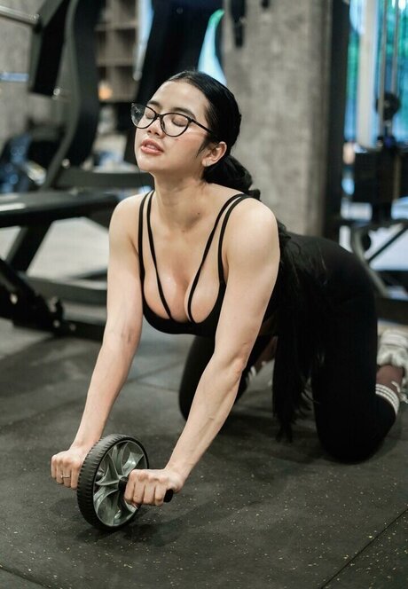 Fbyana actrice pornographique images