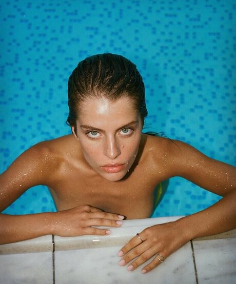 Theopisti Pourliotopoulou actrice chaude photo