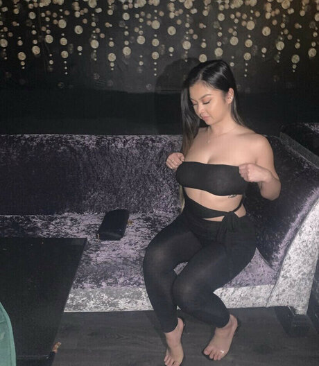 éjacule sur la langue onlyfans adulte gratuit photos