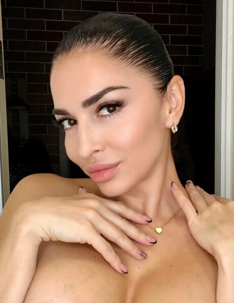 Caroline ASMR actrice photos